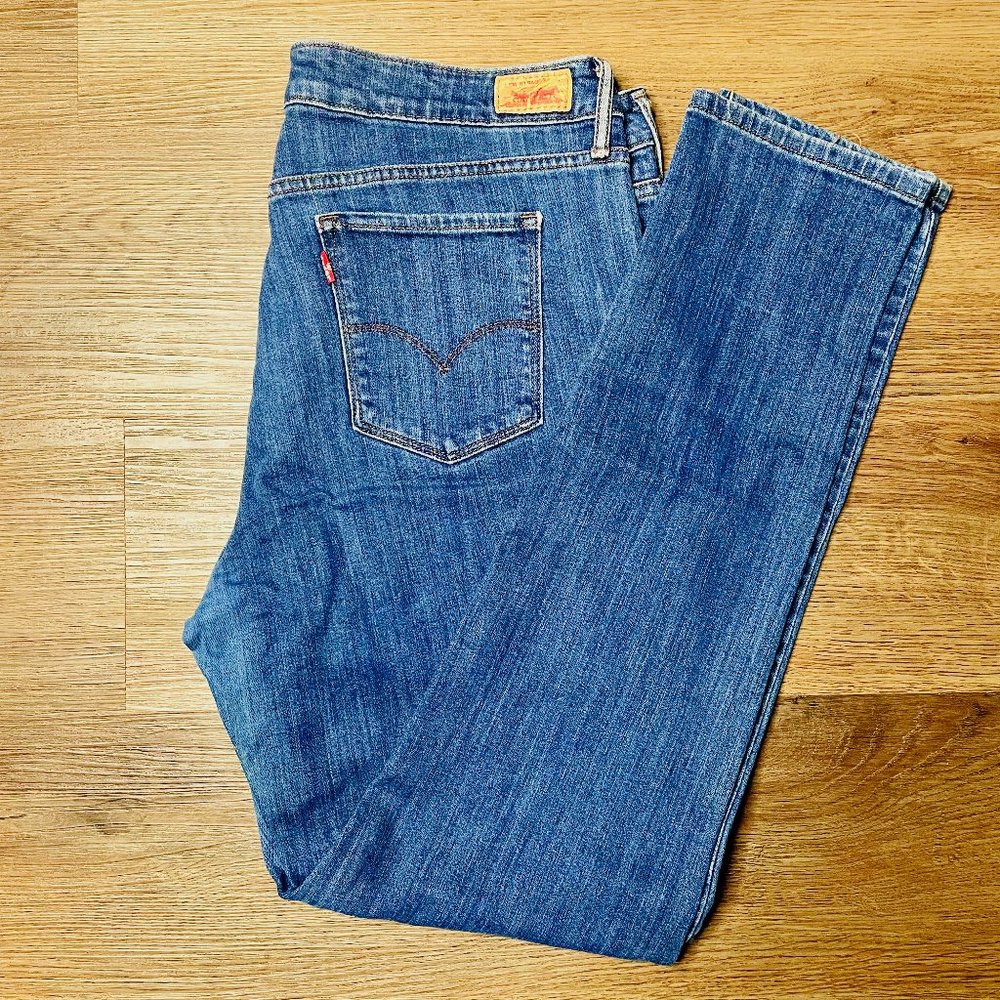 Levi's High Rise Striaght Leg Skinny Jeans Size 14
